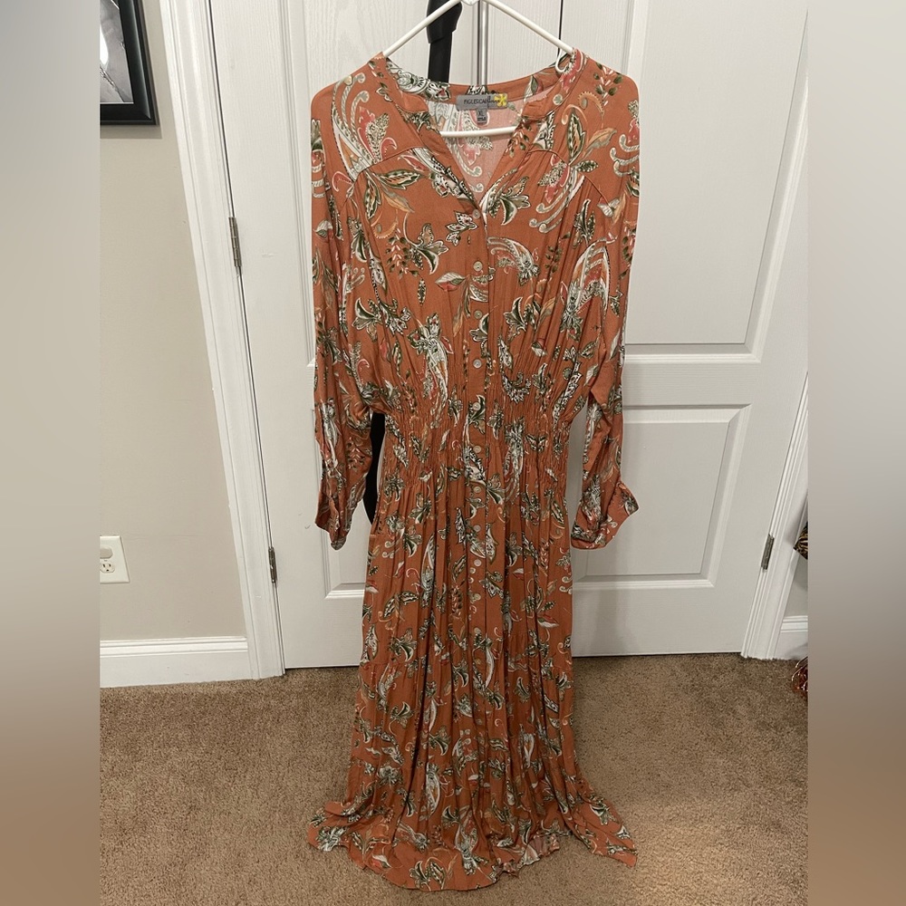 Long. Paisley. Tiered. Dress.can be worn rolled or unrolled (sleeves)